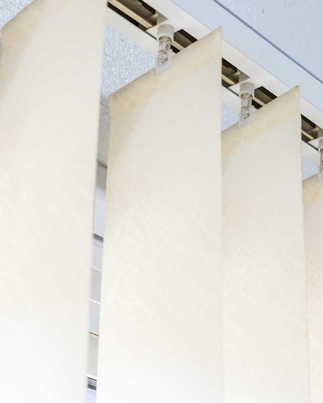 Distribuidores de cortinas Bandalux en Poio
